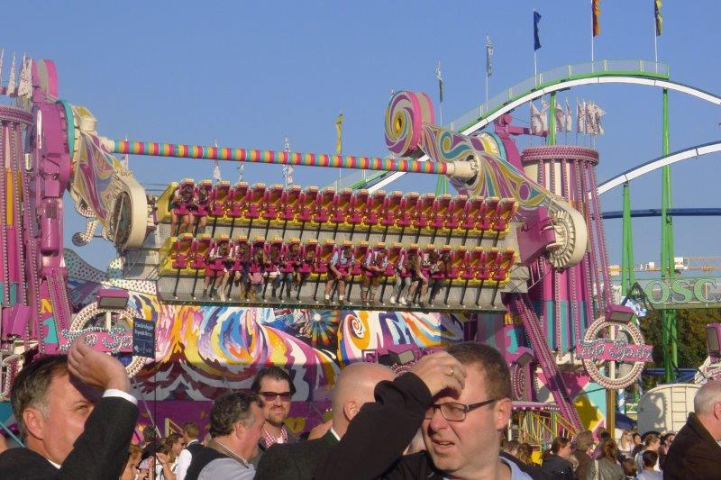 Upside down rocking ride