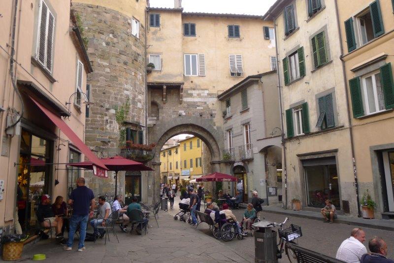 lucca drinks outside on the square