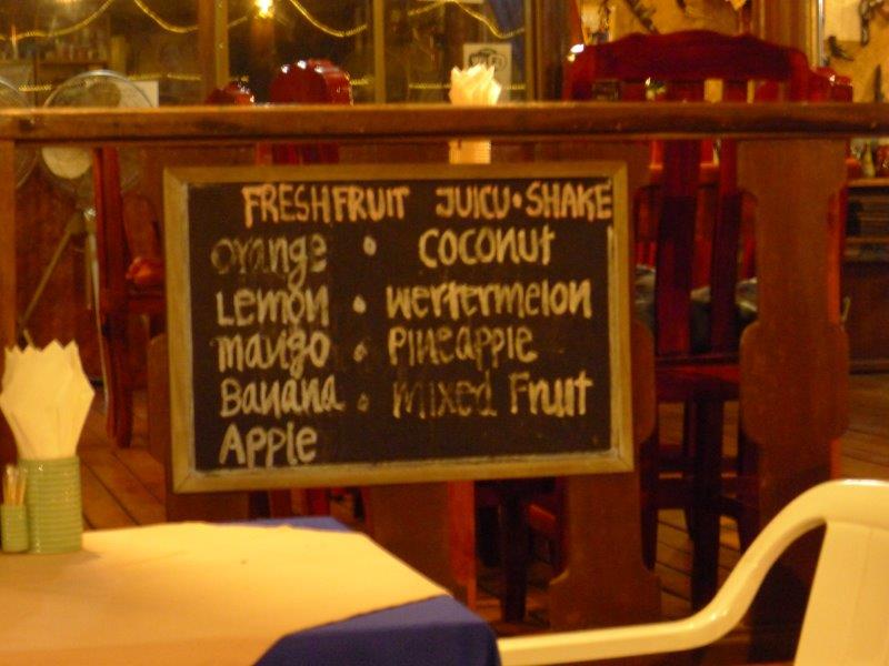 Misspelled fruit shake sign